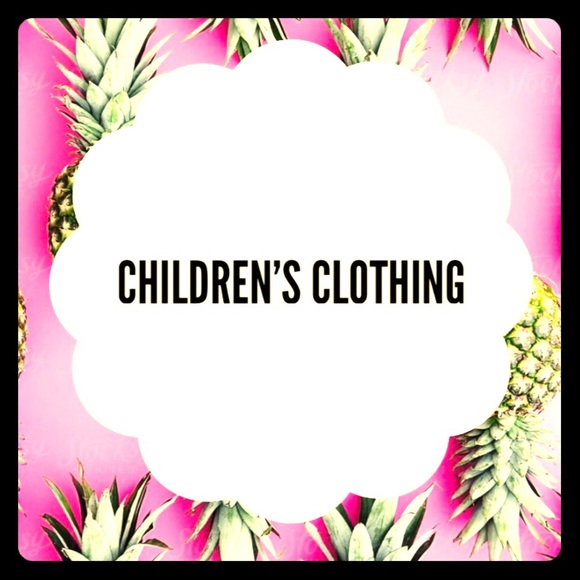 Children’s clothes - Picture 1 of 1